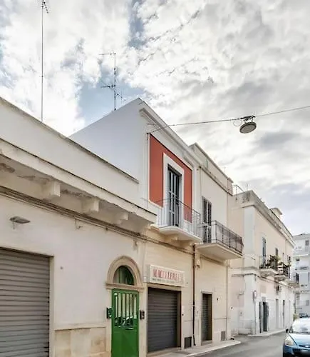 Thetinyhouse 70128 * בארי