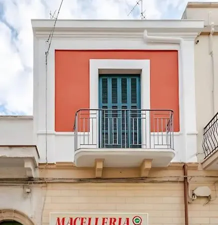 Апартаменты Thetinyhouse 70128 *