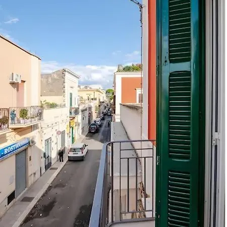 Thetinyhouse 70128 *