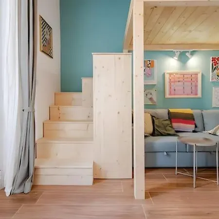 Thetinyhouse 70128
